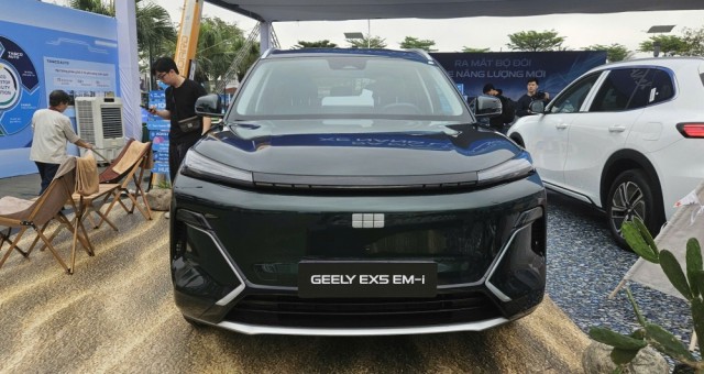 SUV hybrid Geely EX5 EM-i ghi dấu ấn với 3 kỷ lục ngay khi trình làng Việt Nam